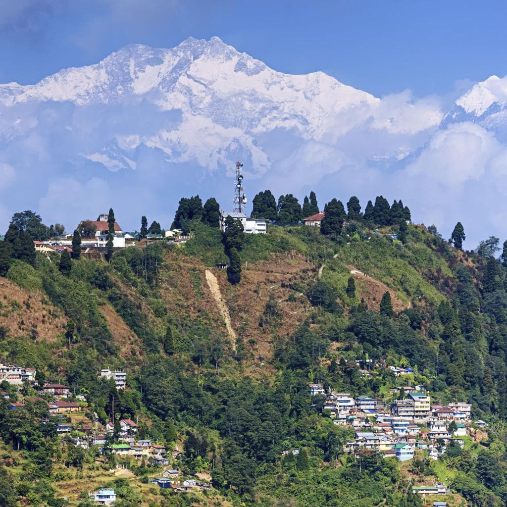 Scenic Escape to Darjeeling